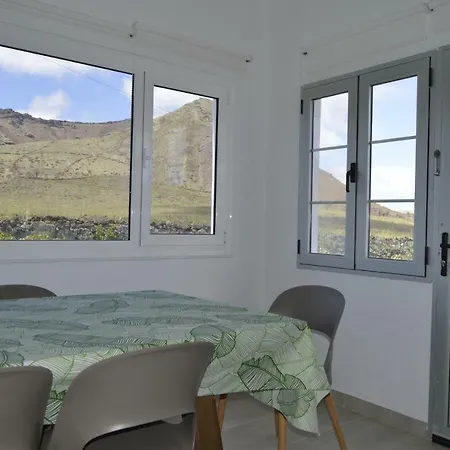 Dom wakacyjny Casa Volcan De Ye *